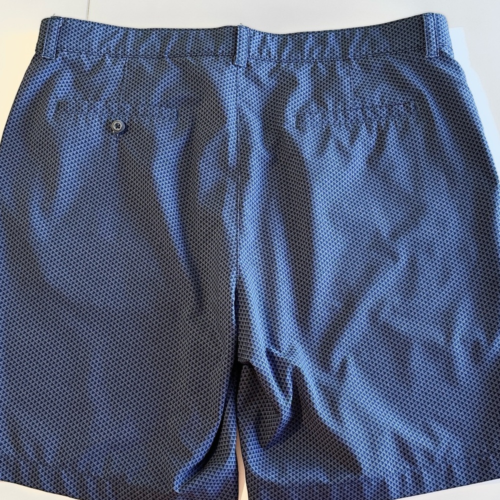 2 Pair Ben Hogan Stretch Performance 9” Golf Shorts 38 waist - Picture 6 of 15